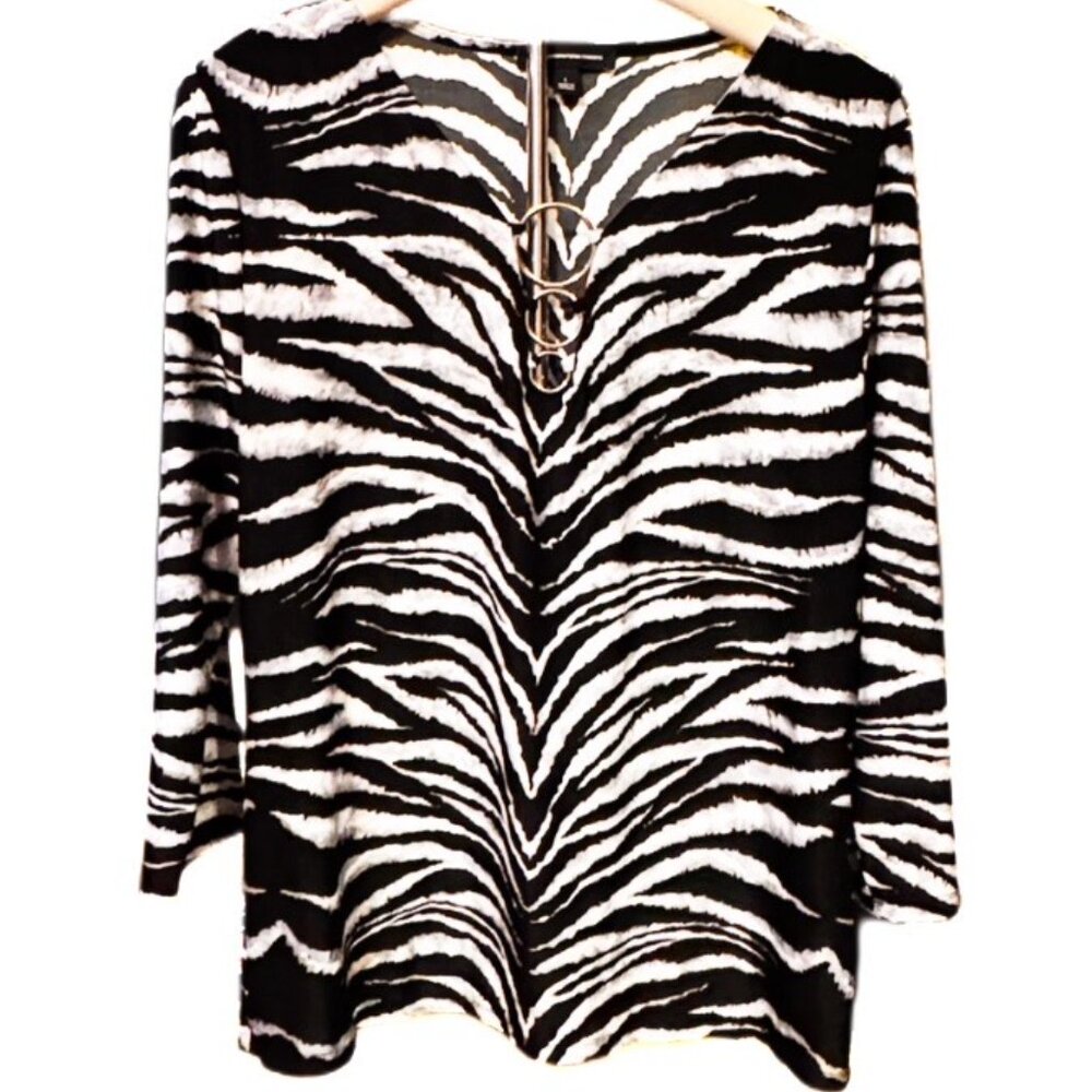 INC Zebra Print Top White Black Blouse Silver Ring Detail Lightweight Large